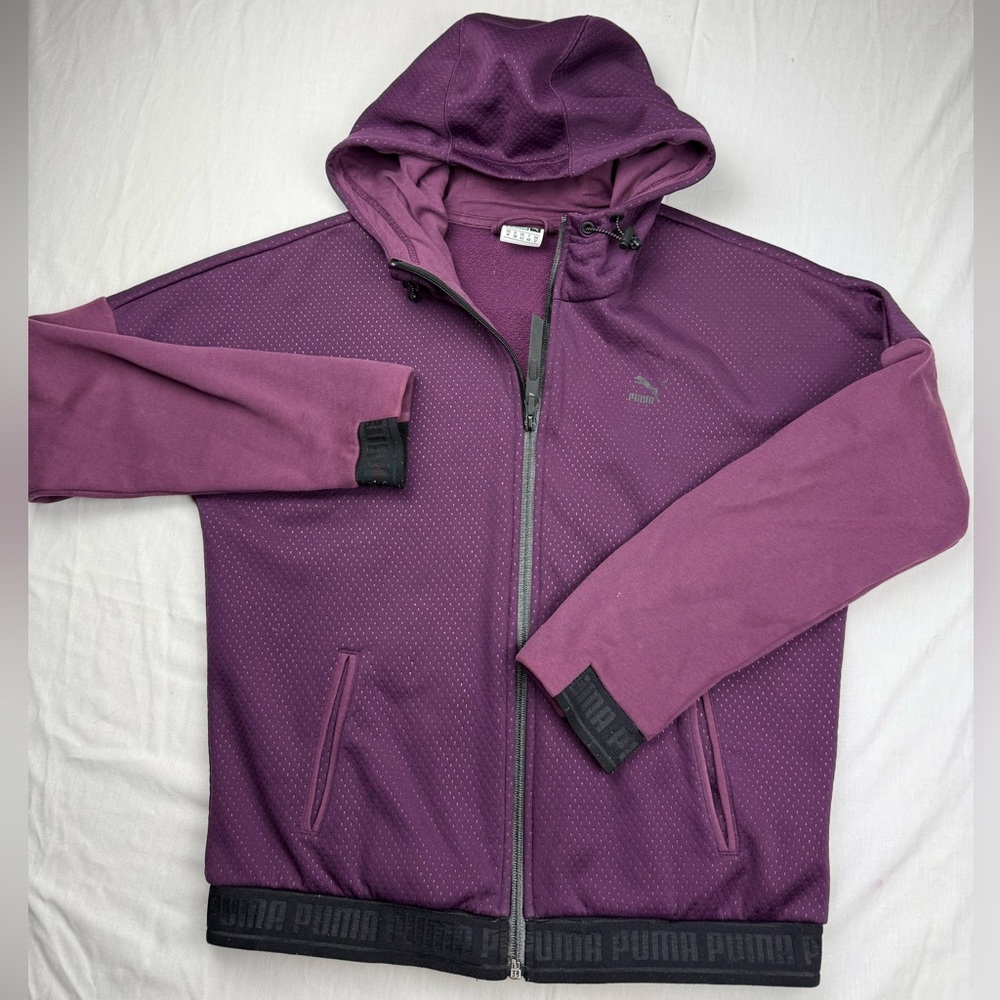 Puma‎ women’s Dark Purple Performance Jacket size medium